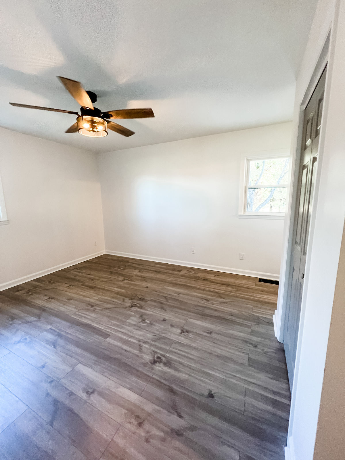 a light and bright home office renovation